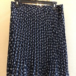 Blue and white midi flair skirt. Lightly worn